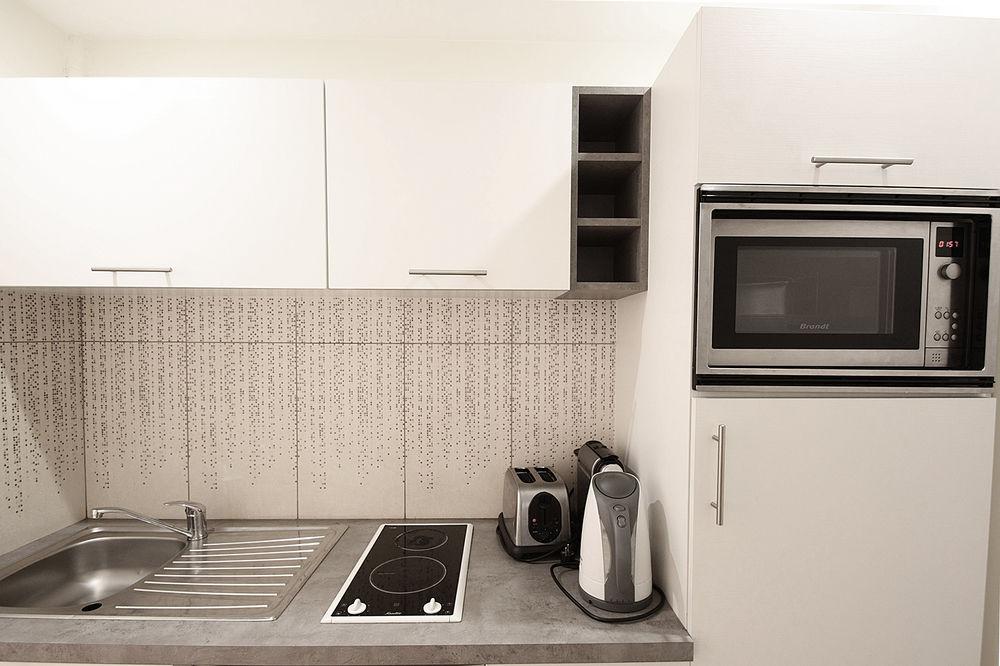 Bridgestreet Champs Elysees Apartment *