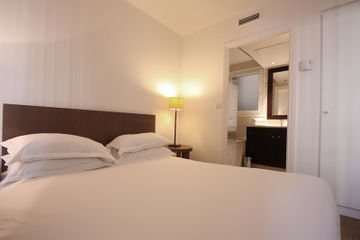Bridgestreet Champs Elysees Apartment *